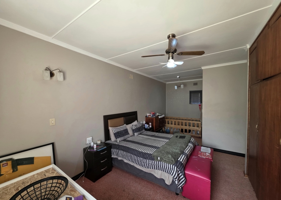 4 Bedroom Property for Sale in Jim Fouchepark Free State